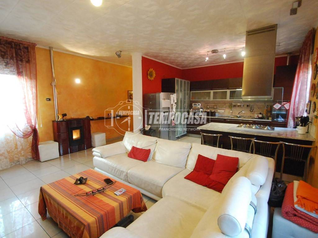 appartamento in vendita a Limbiate