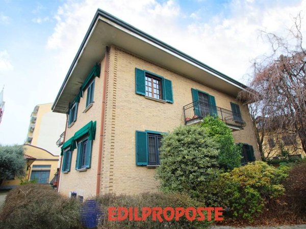 casa indipendente in vendita a Limbiate