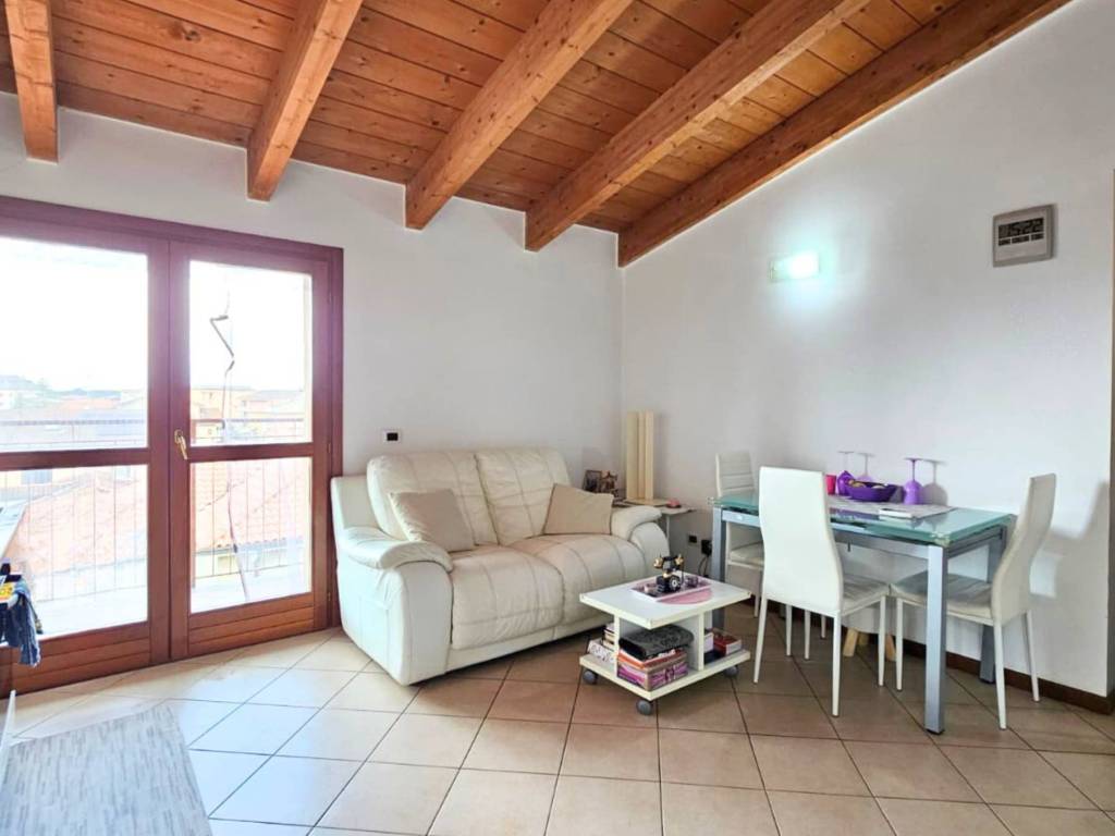 appartamento in vendita a Limbiate