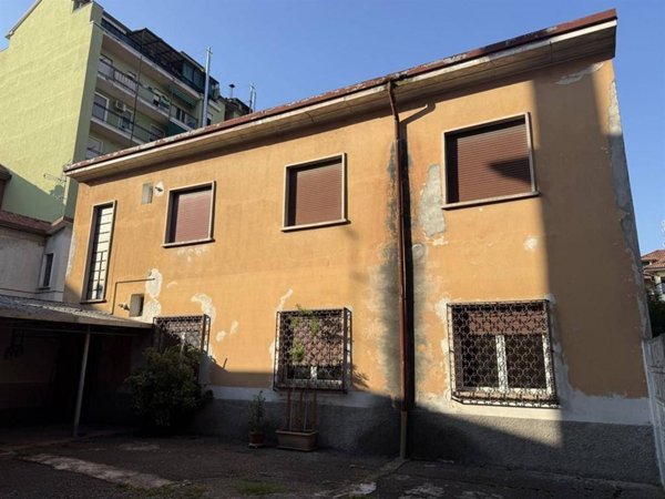 casa indipendente in vendita a Limbiate