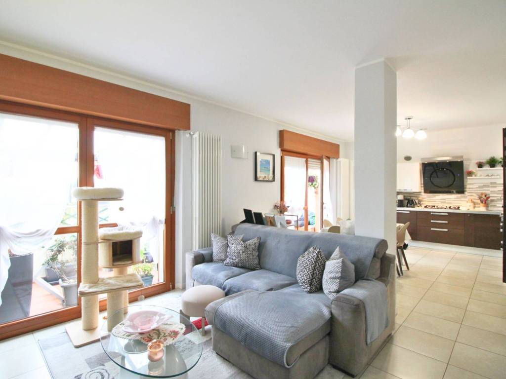 appartamento in vendita a Limbiate