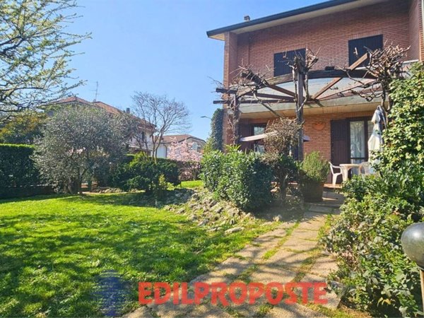 casa indipendente in vendita a Limbiate