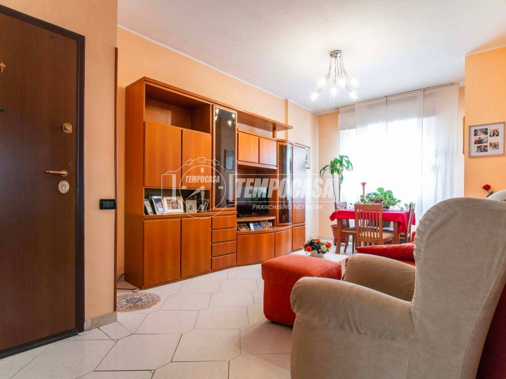 appartamento in vendita a Limbiate in zona Villaggio dei Giovi