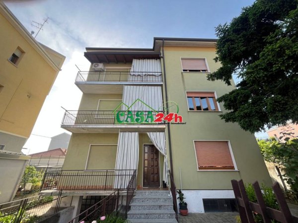 casa indipendente in vendita a Limbiate