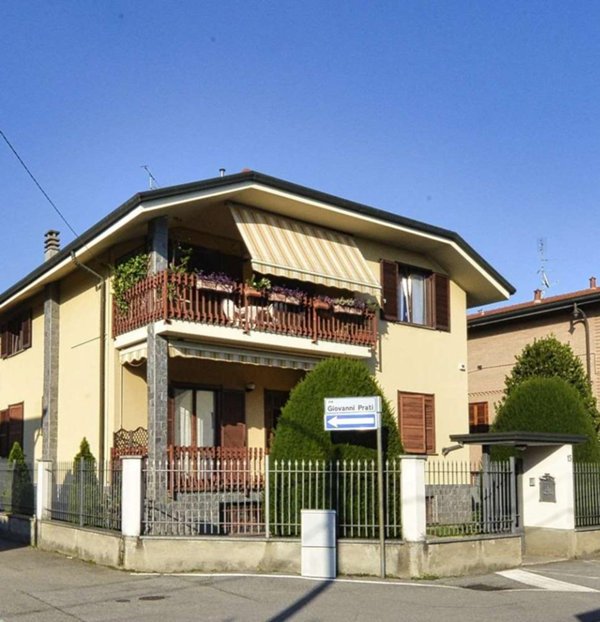 appartamento in vendita a Limbiate