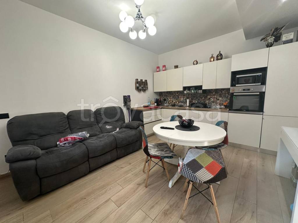 appartamento in vendita a Limbiate