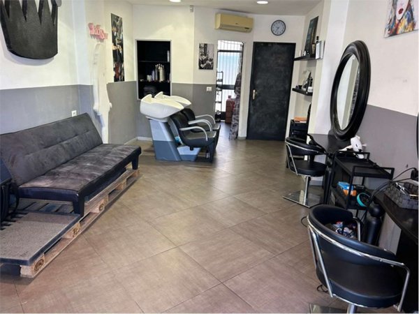 monolocale in vendita a Limbiate in zona Mombello