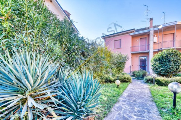 casa indipendente in vendita a Limbiate