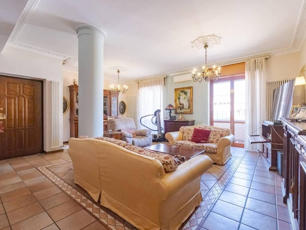 casa indipendente in vendita a Limbiate