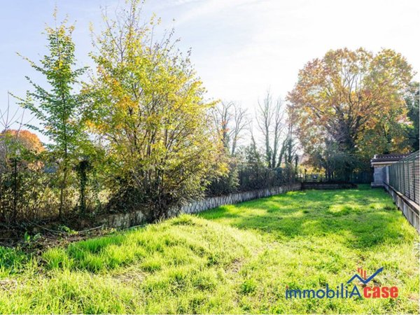 casa indipendente in vendita a Limbiate
