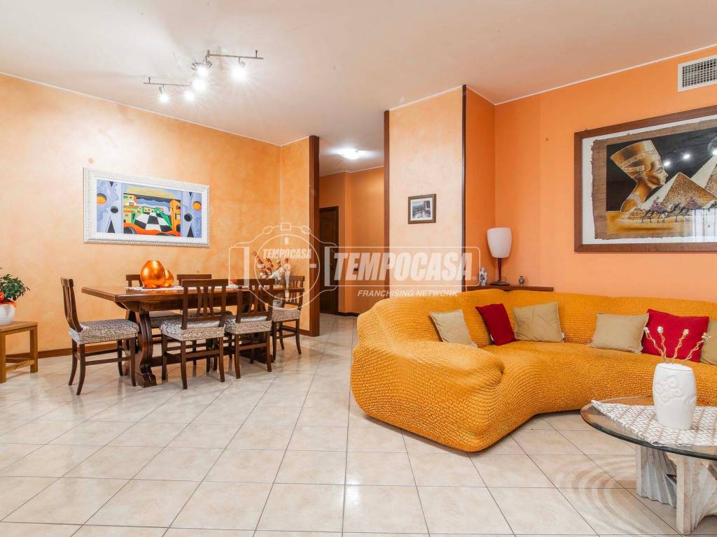 appartamento in vendita a Limbiate