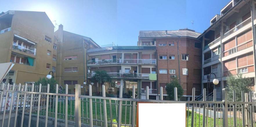 locale commerciale in vendita a Limbiate