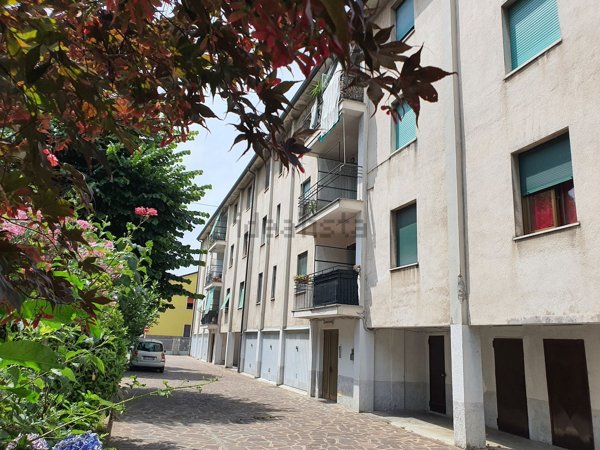 appartamento in vendita a Limbiate