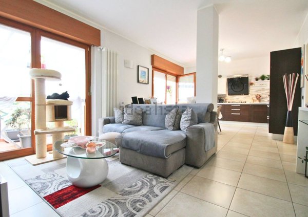 appartamento in vendita a Limbiate