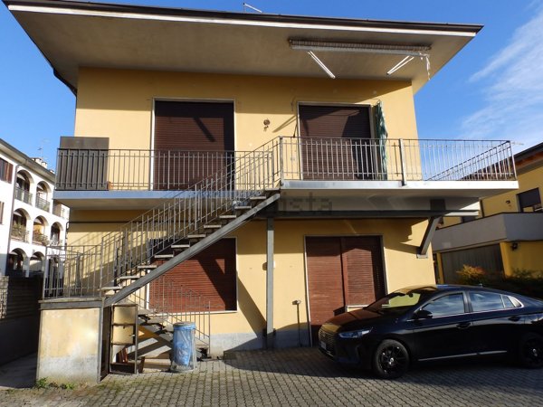 casa indipendente in vendita a Limbiate
