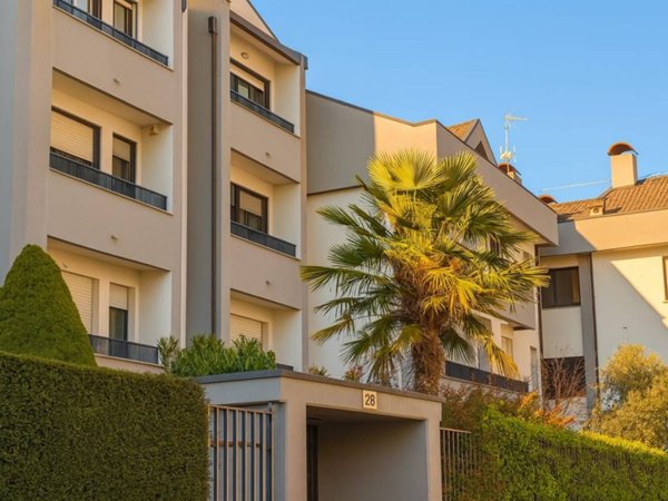 appartamento in vendita a Limbiate