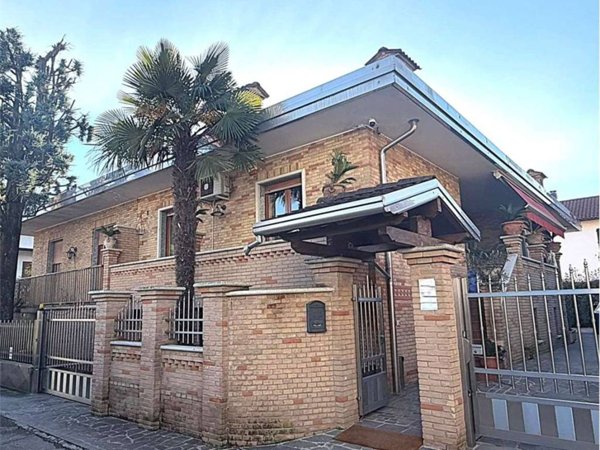 appartamento in vendita a Limbiate