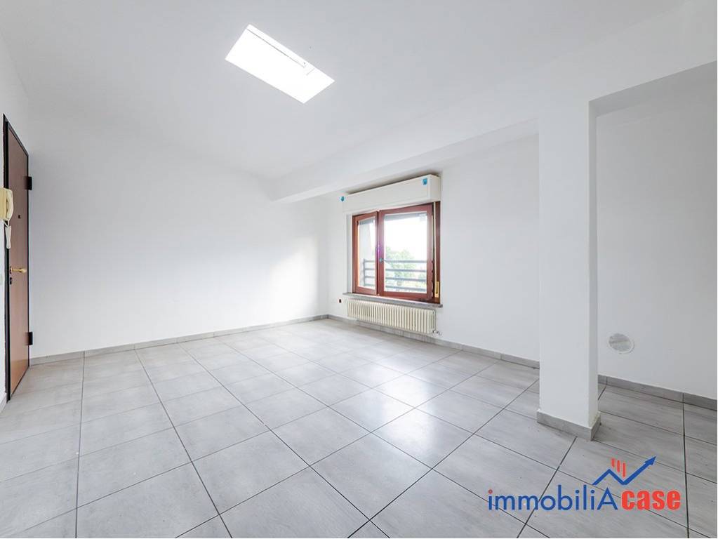 appartamento in vendita a Limbiate