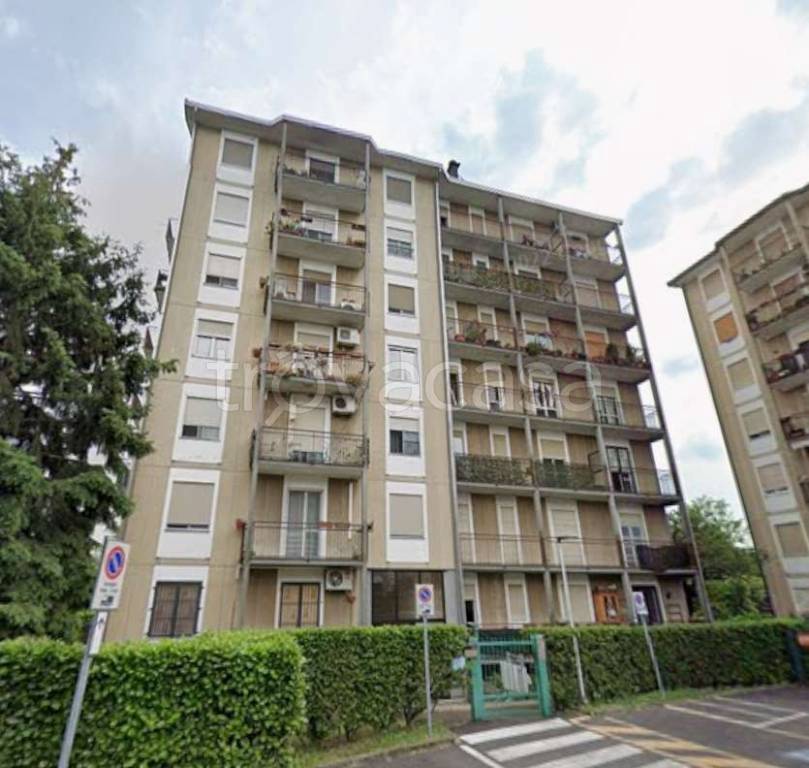 appartamento in vendita a Limbiate