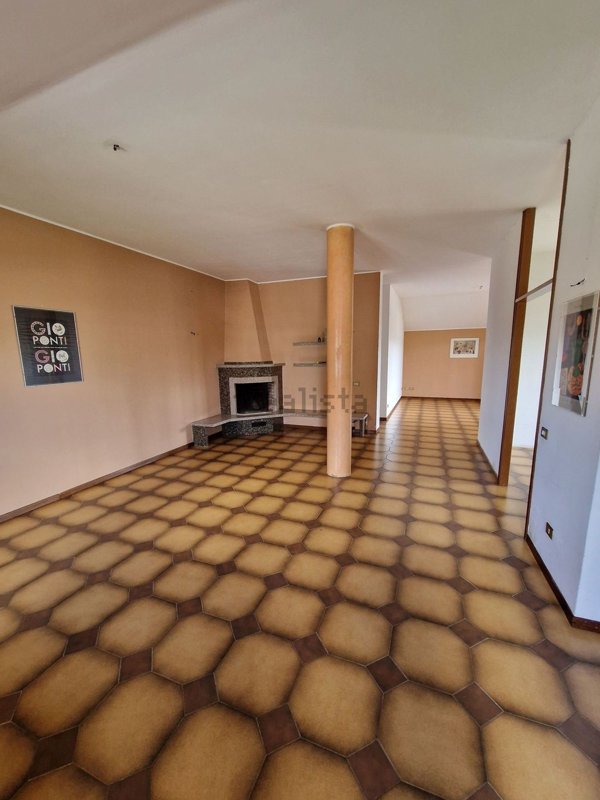 appartamento in vendita a Limbiate