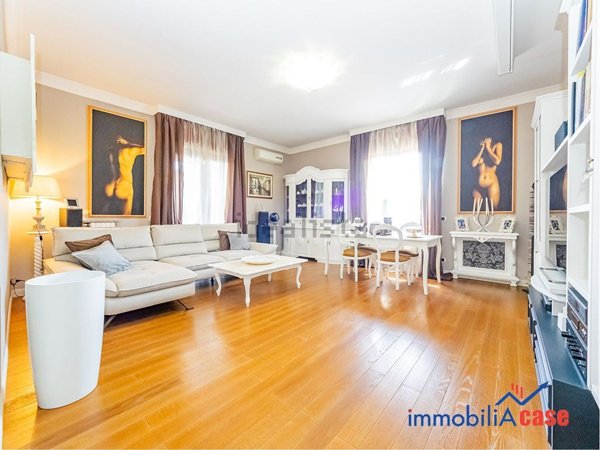 appartamento in vendita a Limbiate