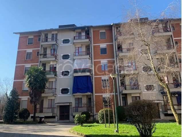 appartamento in vendita a Limbiate