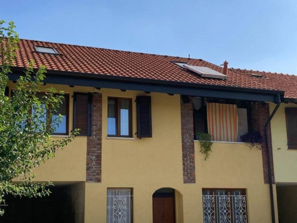 casa indipendente in vendita a Limbiate