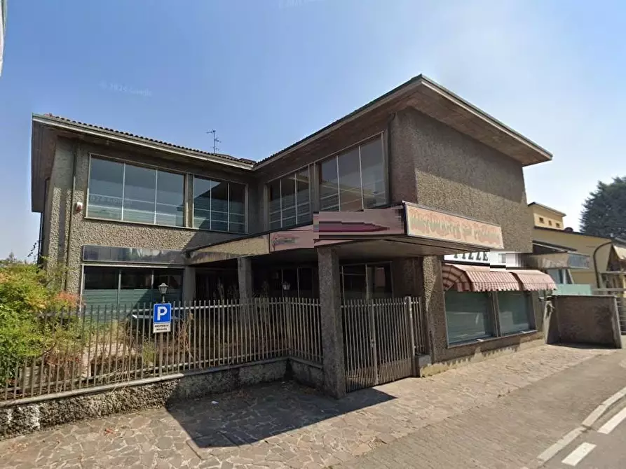 locale commerciale in vendita a Limbiate