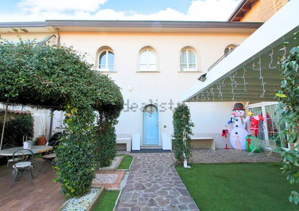 casa indipendente in vendita a Limbiate