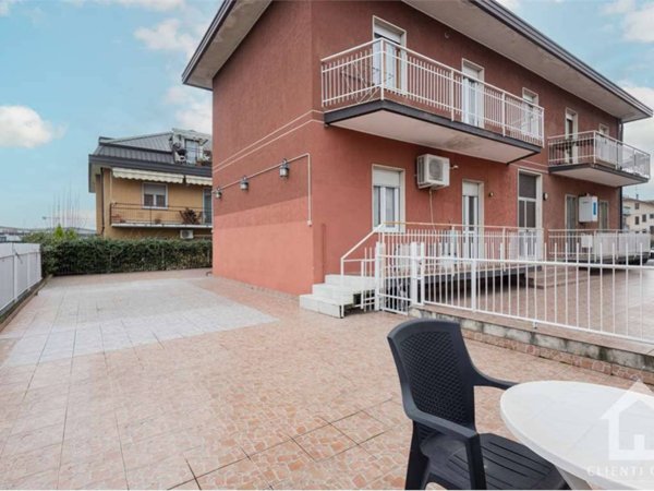 appartamento in vendita a Limbiate