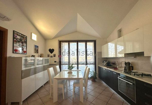 appartamento in vendita a Limbiate