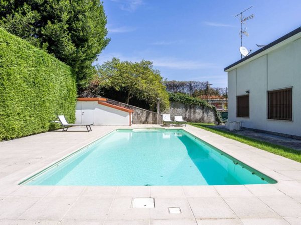 casa indipendente in vendita a Limbiate