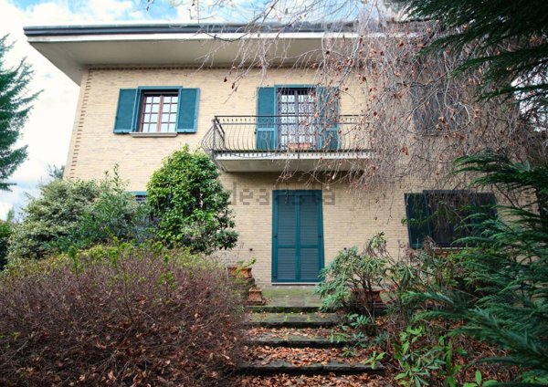 casa indipendente in vendita a Limbiate in zona Villaggio dei Giovi