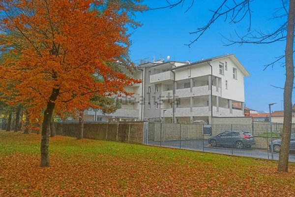 appartamento in vendita a Limbiate in zona Villaggio dei Giovi