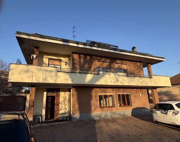 casa indipendente in vendita a Limbiate