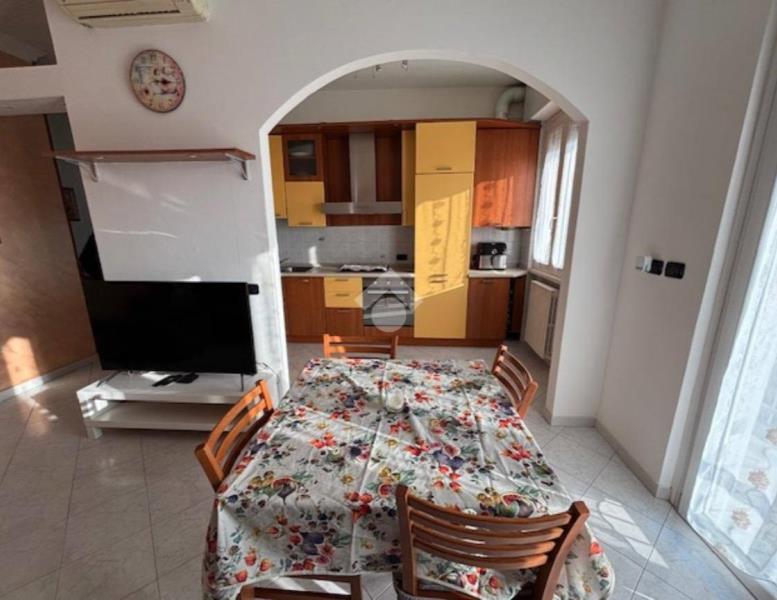 appartamento in vendita a Limbiate in zona Pinzano