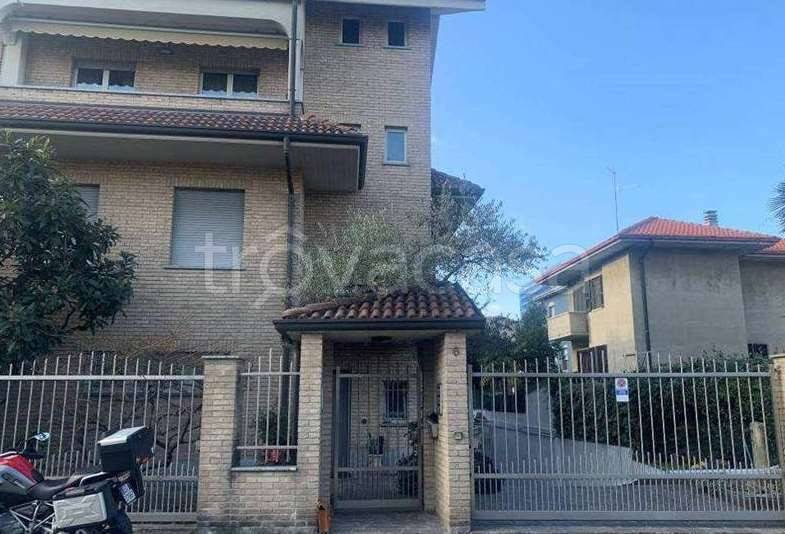 appartamento in vendita a Limbiate