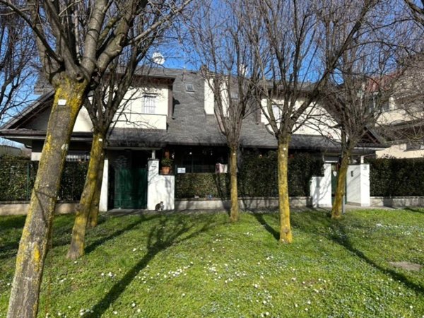 casa indipendente in vendita a Limbiate