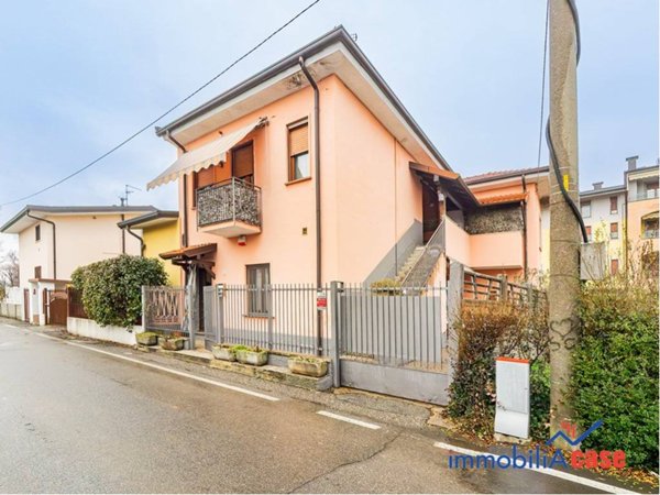 appartamento in vendita a Limbiate