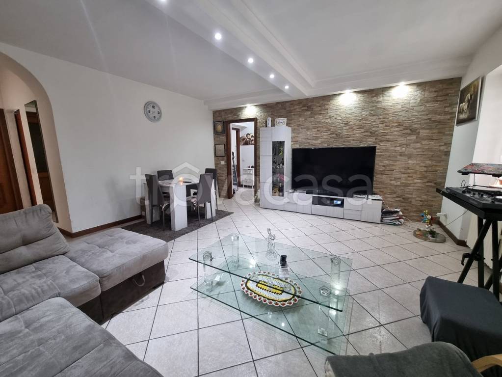 appartamento in vendita a Limbiate