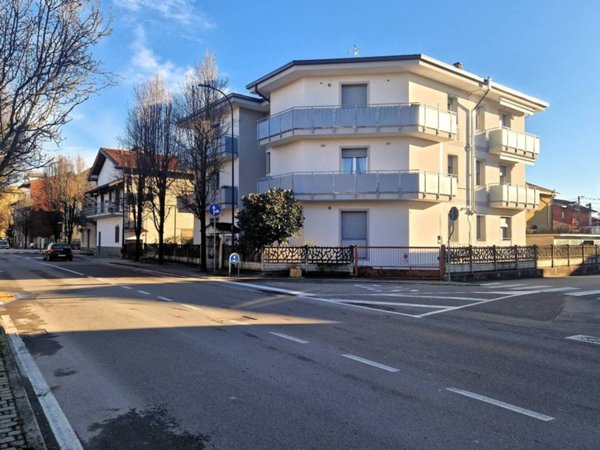 appartamento in vendita a Limbiate