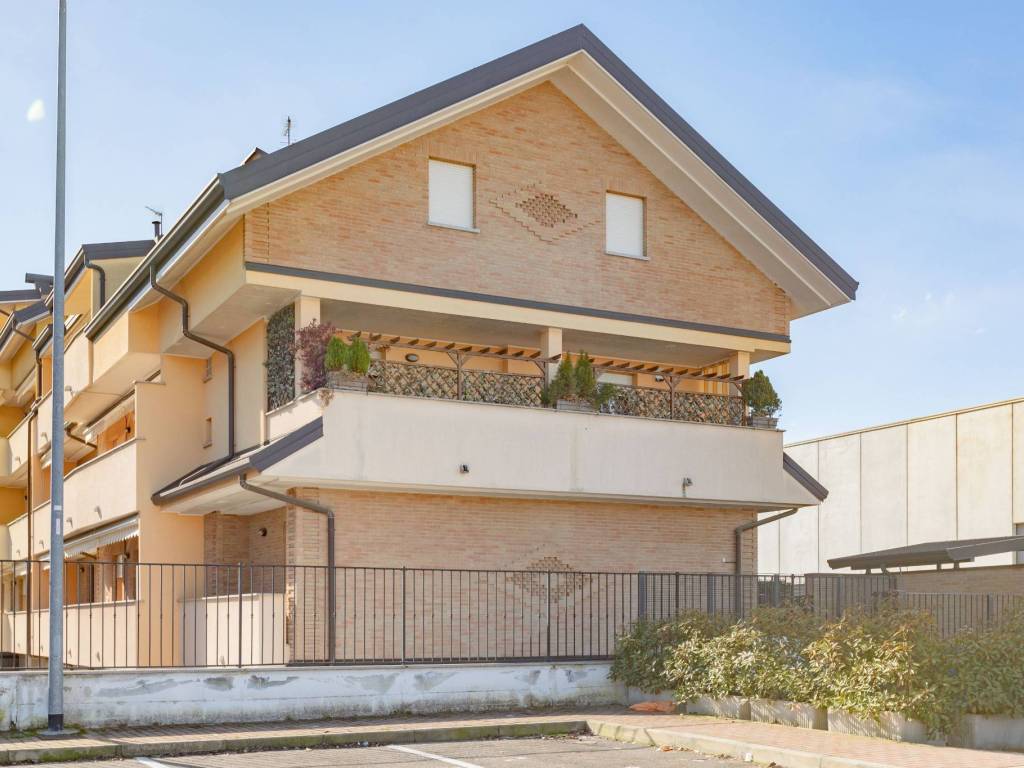 appartamento in vendita a Limbiate