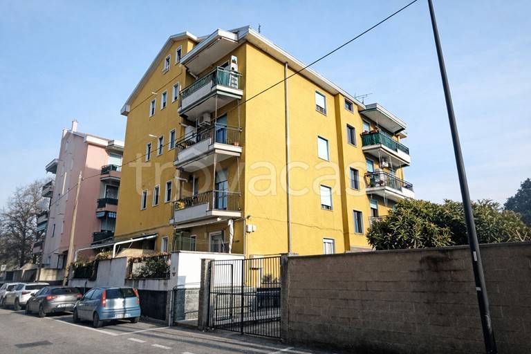 appartamento in vendita a Limbiate