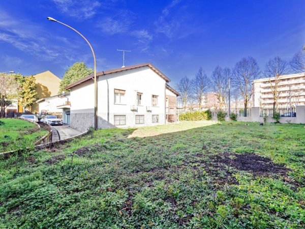 casa indipendente in vendita a Limbiate