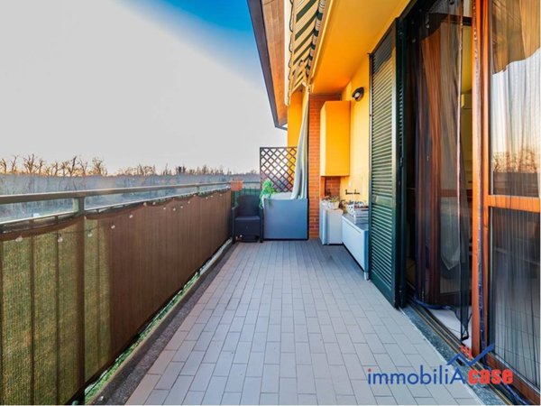 appartamento in vendita a Limbiate in zona Villaggio del Sole