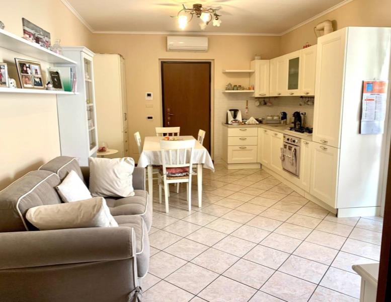 appartamento in vendita a Limbiate