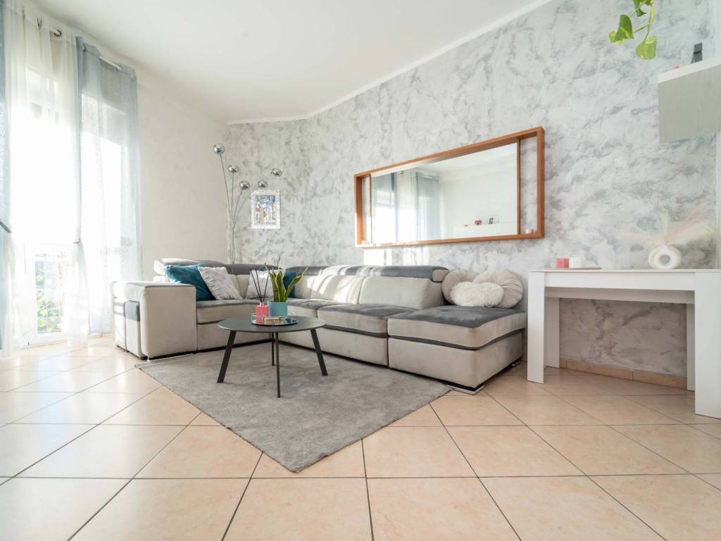 appartamento in vendita a Limbiate