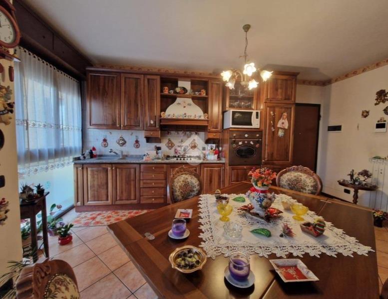 appartamento in vendita a Limbiate