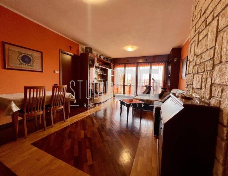 appartamento in vendita a Limbiate in zona Mombello