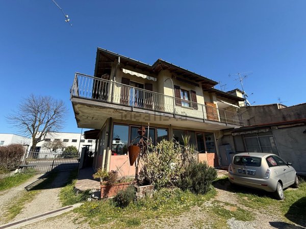 appartamento in vendita a Limbiate